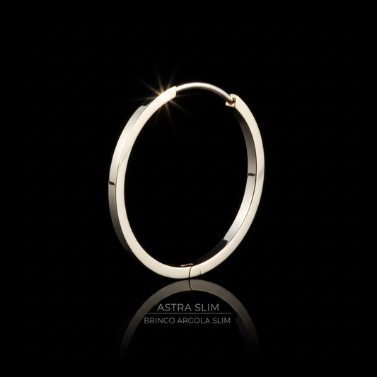 faca um Brinco Astra Argola Slim em fundo preto